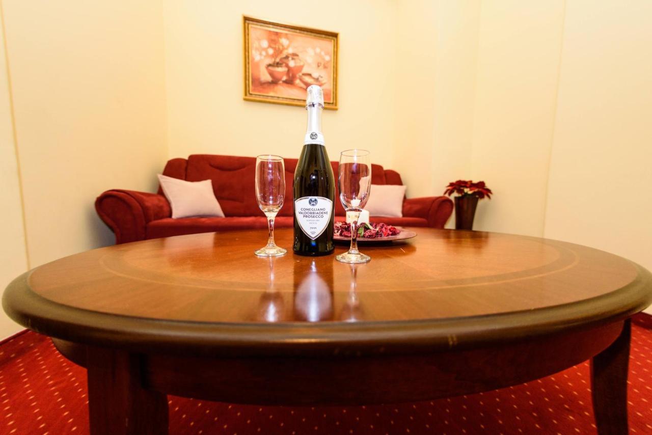 Apartament Baroc Тимишоара Екстериор снимка