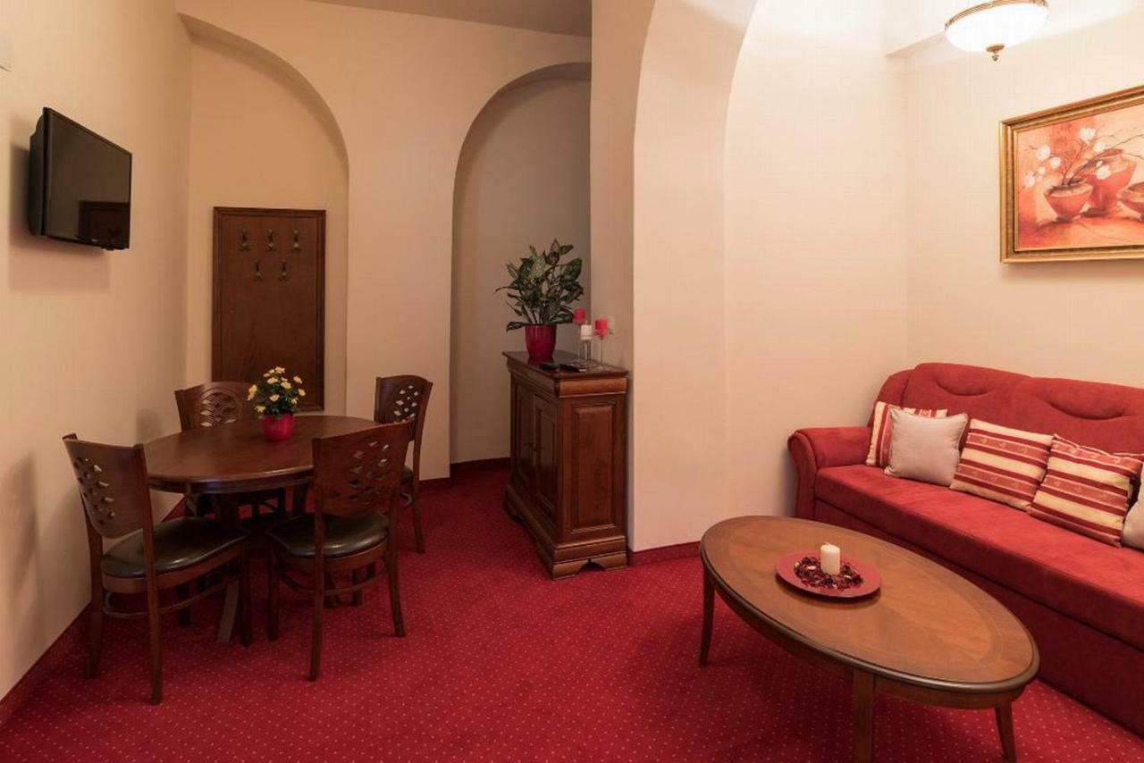 Apartament Baroc Тимишоара Екстериор снимка